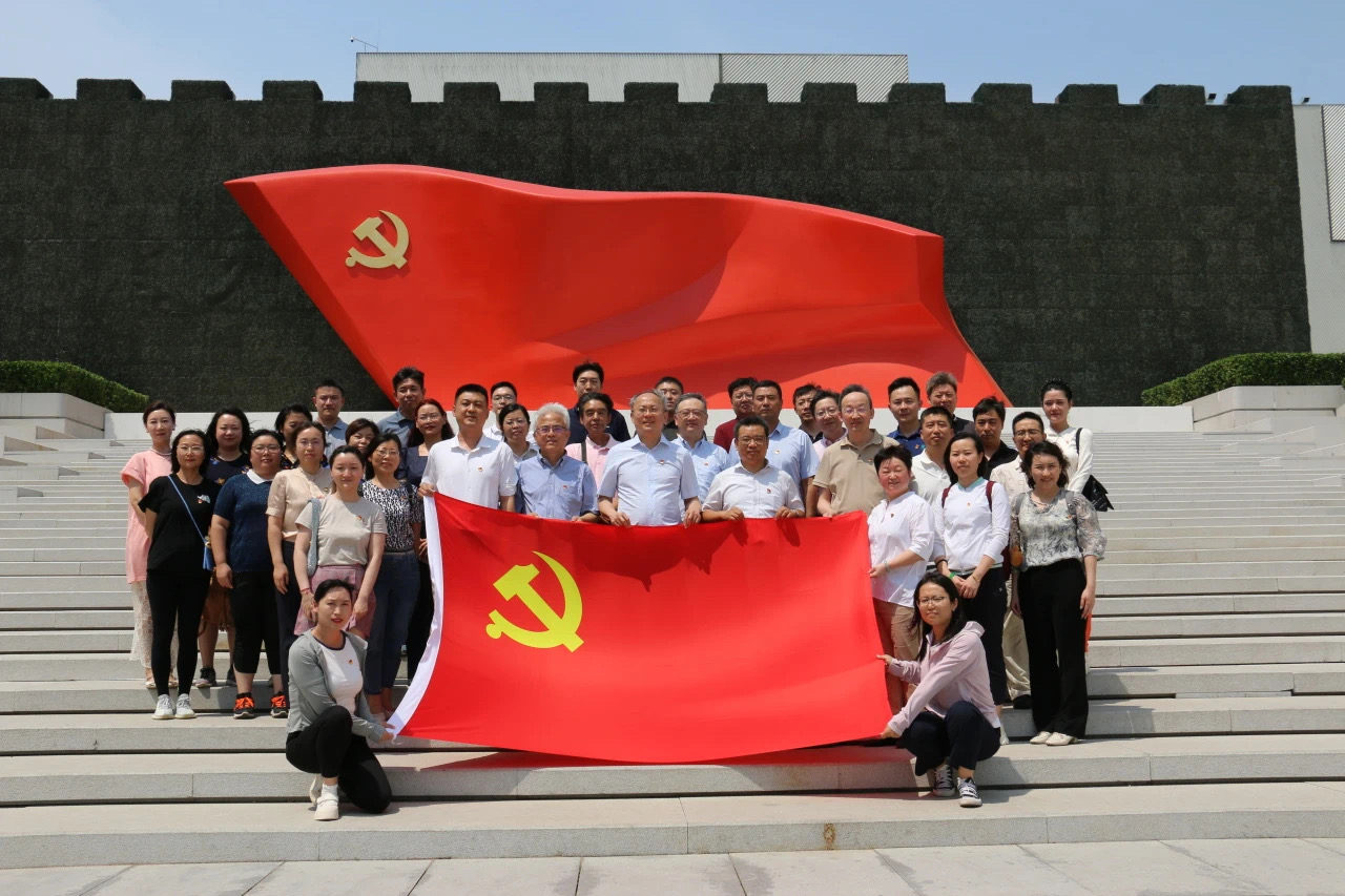 瓦力游戏发展庆祝中国共产党成立103周年主题党日活动